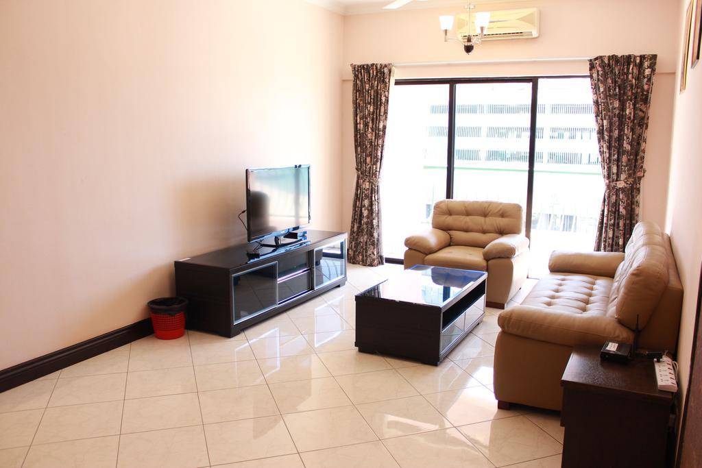 362 m2, 3 yatak odalı, 2 banyolu , Central Business District bölgesinde Kota Kinabalu Dış mekan fotoğraf