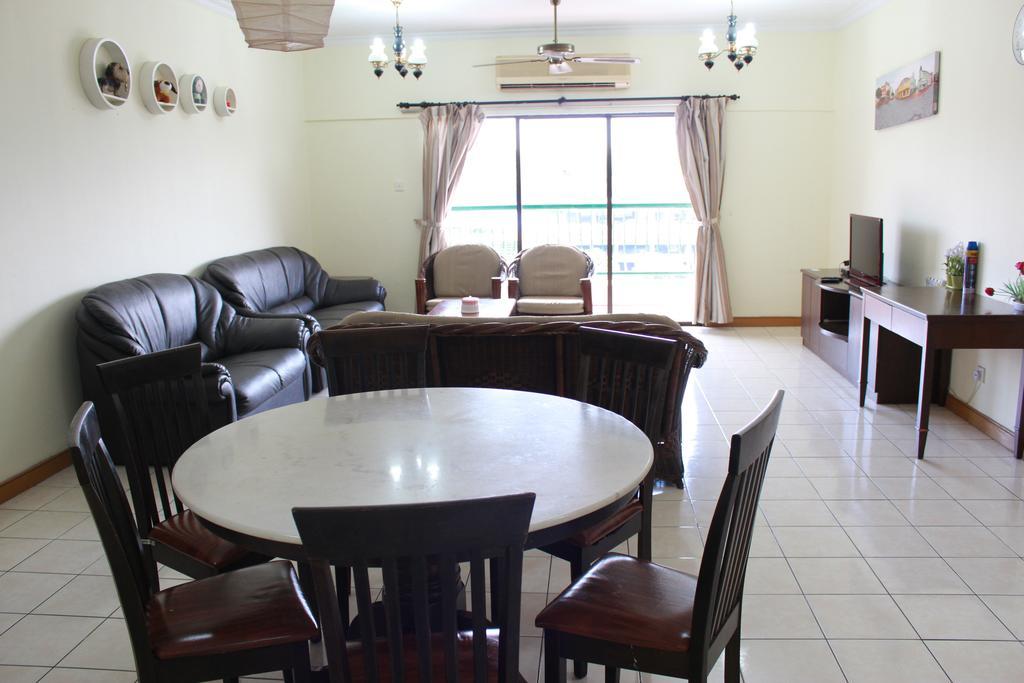 362 m2, 3 yatak odalı, 2 banyolu , Central Business District bölgesinde Kota Kinabalu Dış mekan fotoğraf
