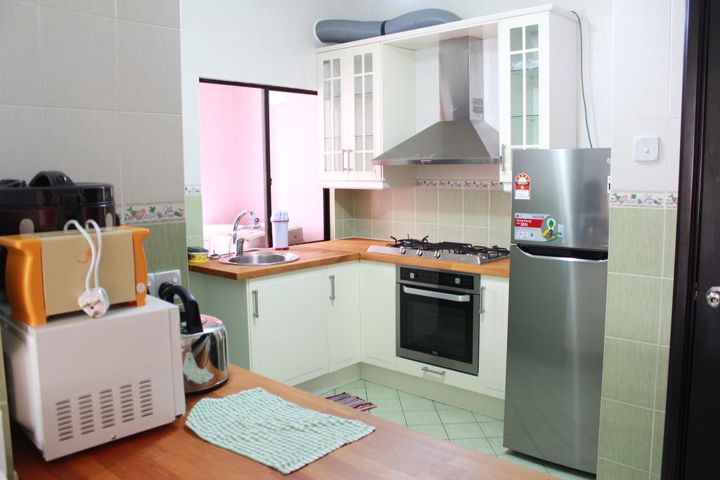 362 m2, 3 yatak odalı, 2 banyolu , Central Business District bölgesinde Kota Kinabalu Dış mekan fotoğraf